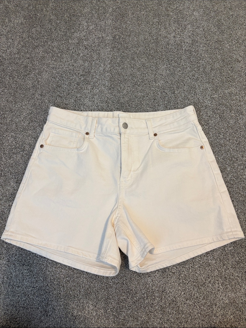 Classic High-Rise Women’s Shorts in Off White